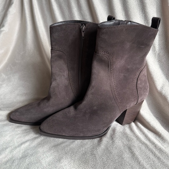Leather Lucky Brand chocolate Brown Boots